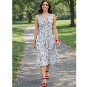 Vince Camuto Midsummer Medley Black White Floral Midi Sleeveless Dress S NEW NWT